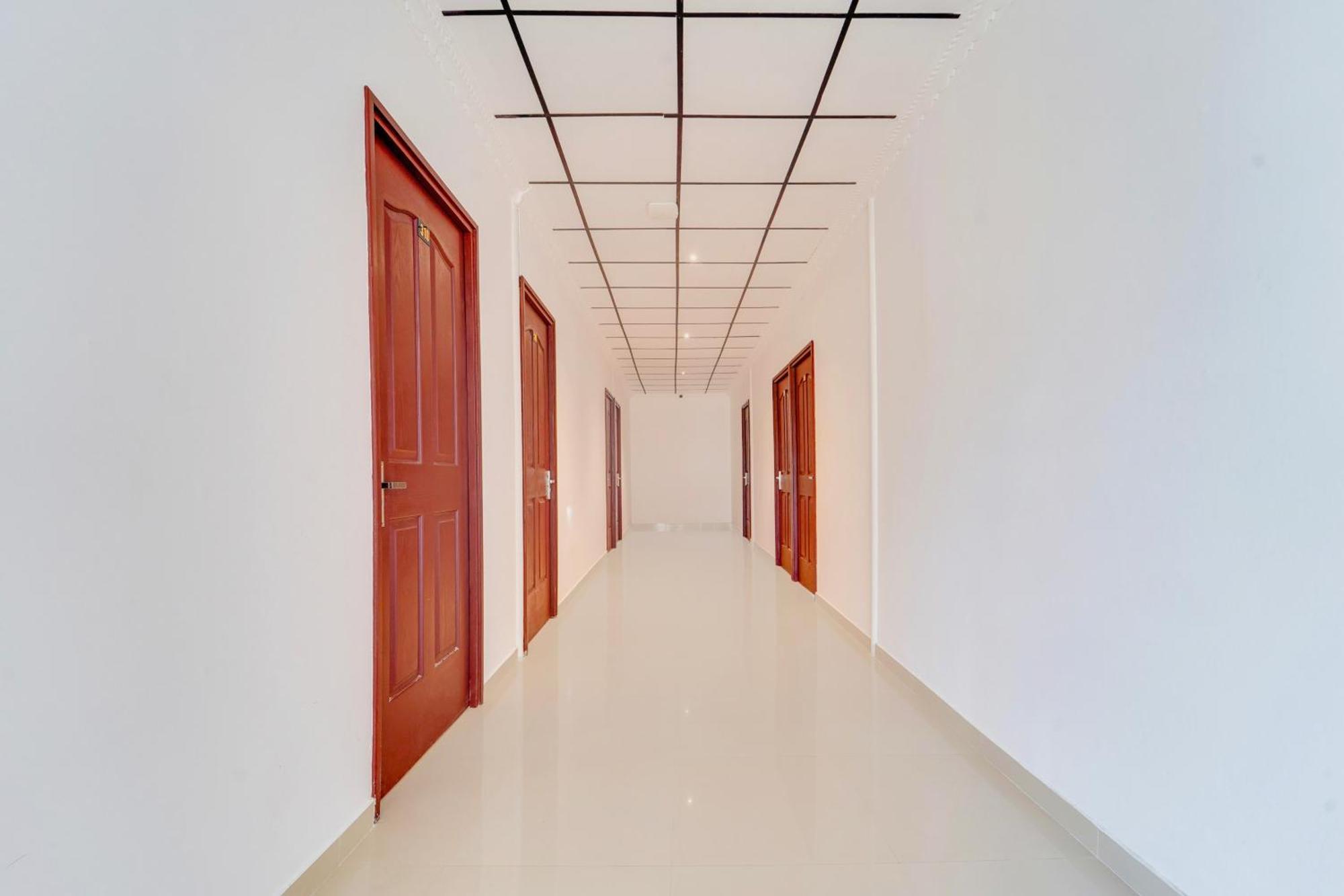 Kochi Super Hotel O Vazhakkala מראה חיצוני תמונה