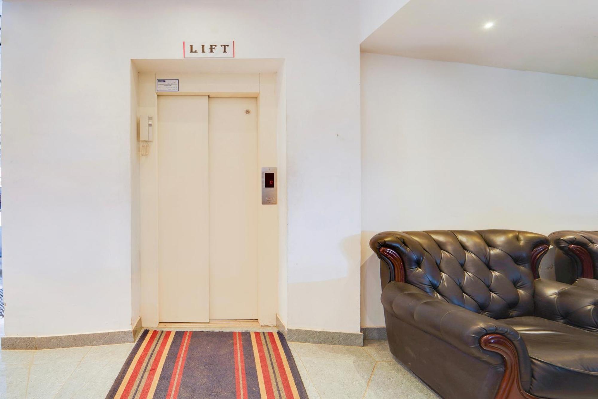 Kochi Super Hotel O Vazhakkala מראה חיצוני תמונה